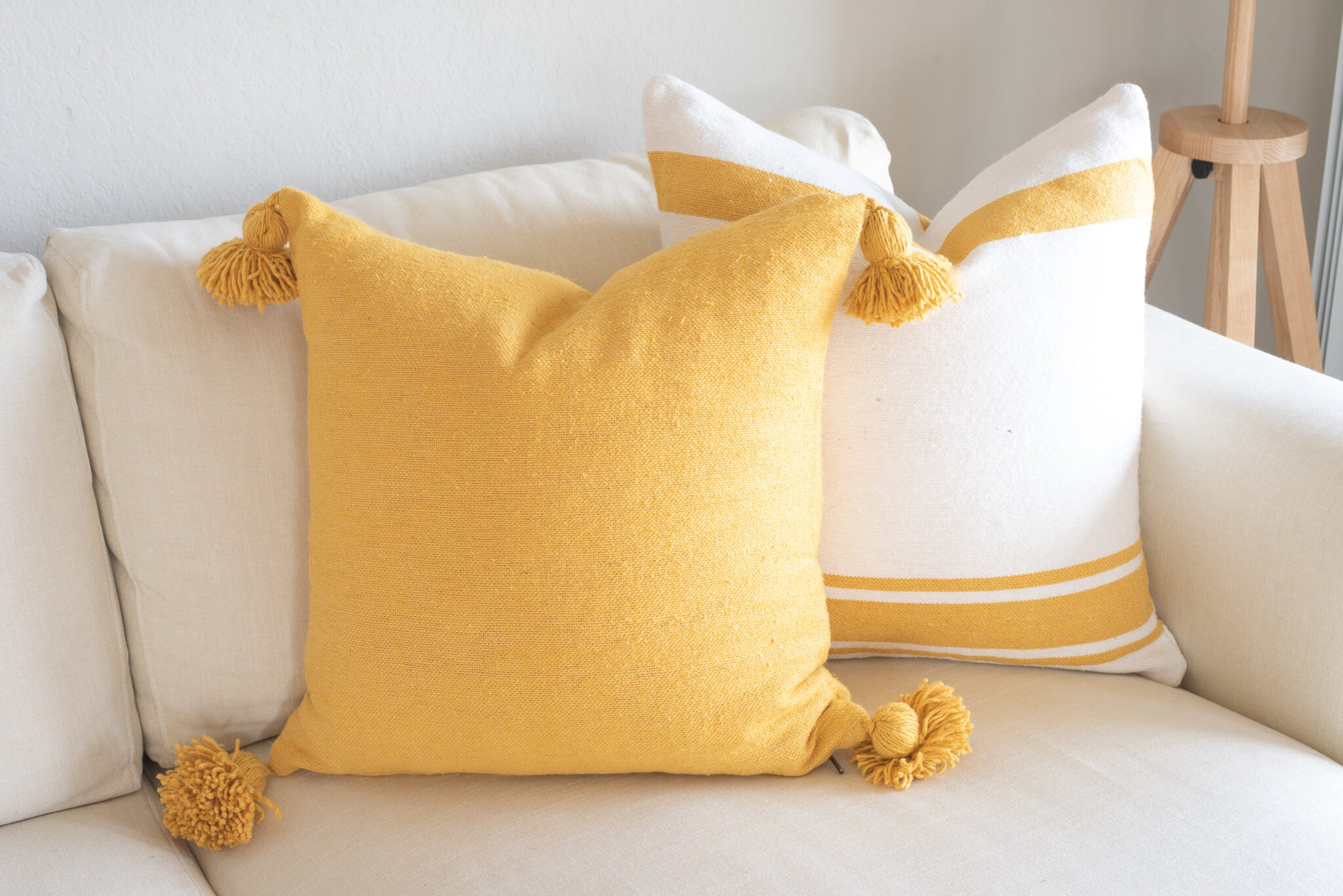 http://apartmentno3.com/cdn/shop/collections/handwoven-pillows-332318.jpg?v=1645831140