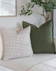 ** ARTISAN VARIATION ** Gávea Solid Color Pillow Cover | Forest Green