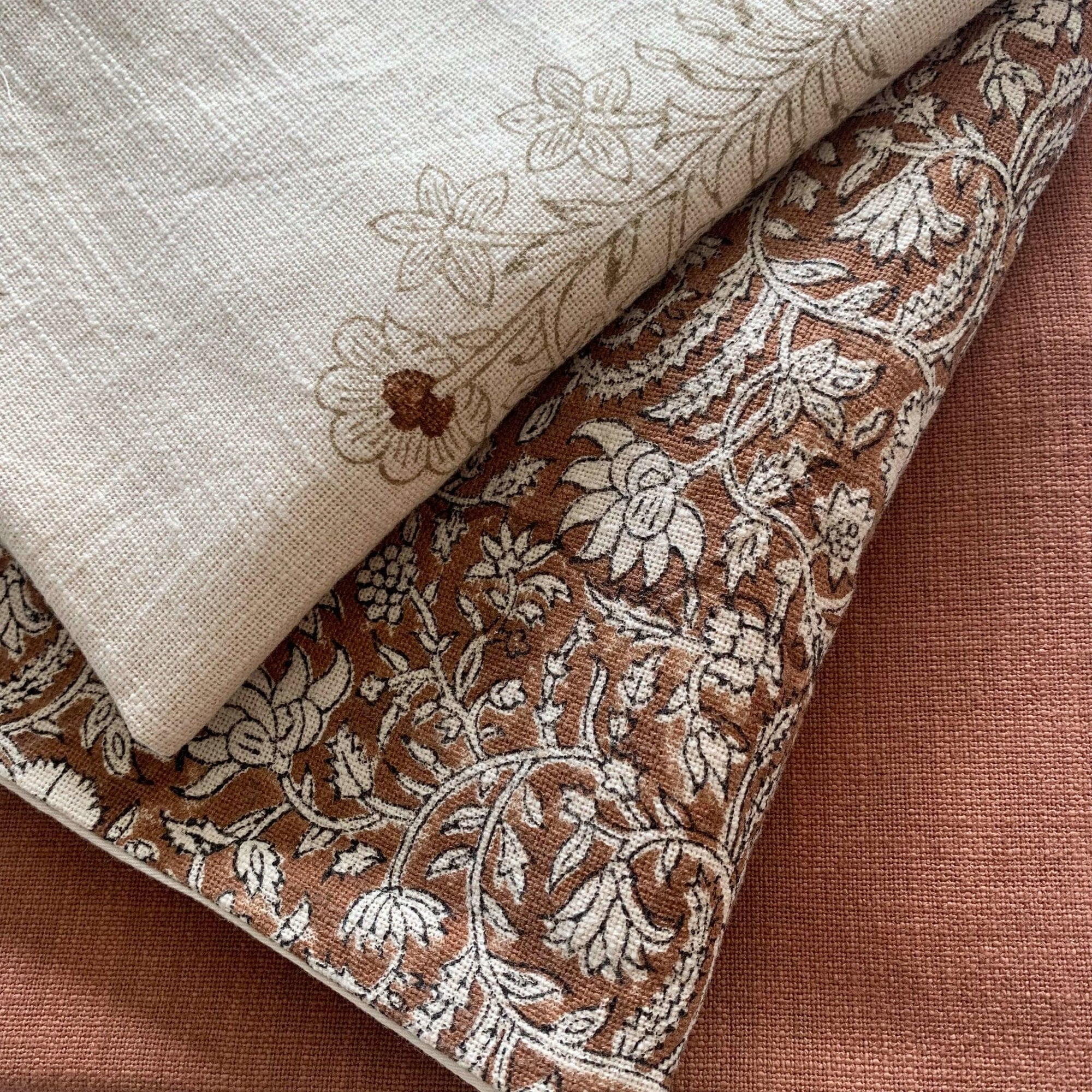 Isa Pillow Combination | Set of Three Pillow Covers