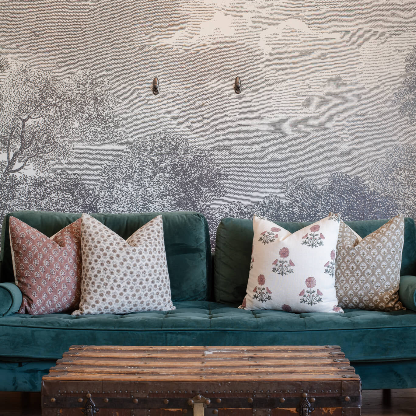 Valencia Pillow Combination | Set of Four Pillow Covers