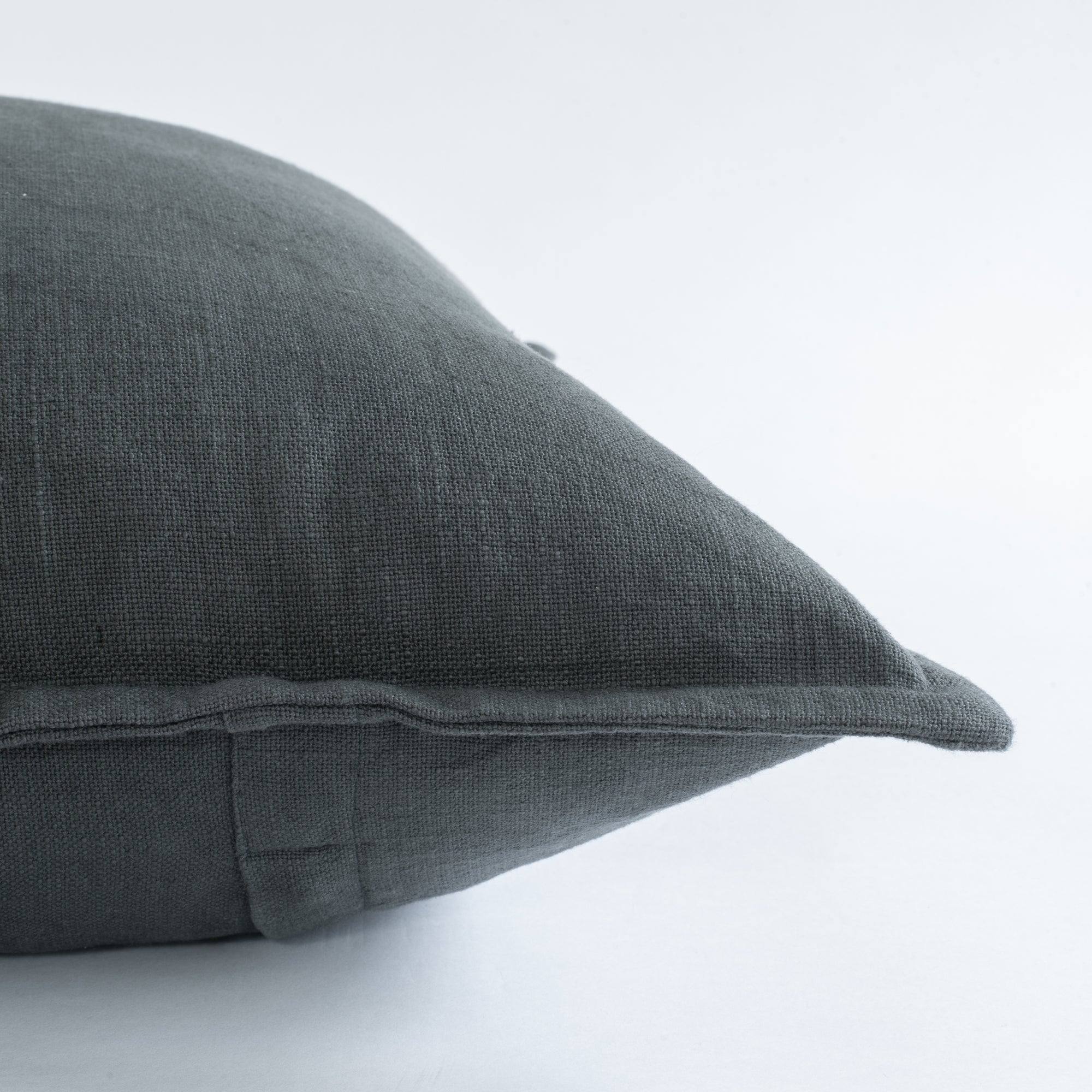 Gávea Solid Color Pillow Cover | Charcoal Gray