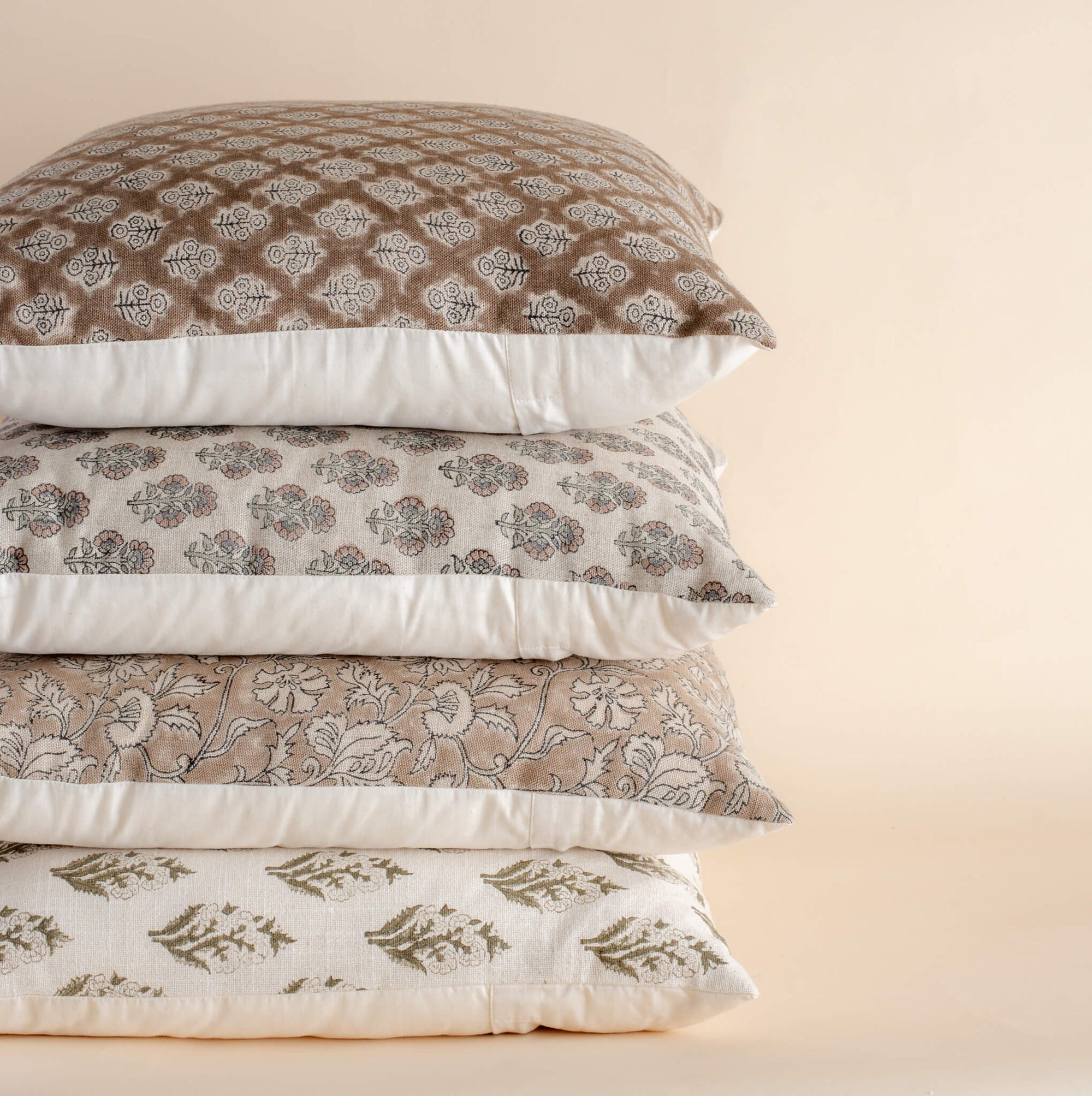 Arcos Pillow Combination | Set of Four Pillow Covers