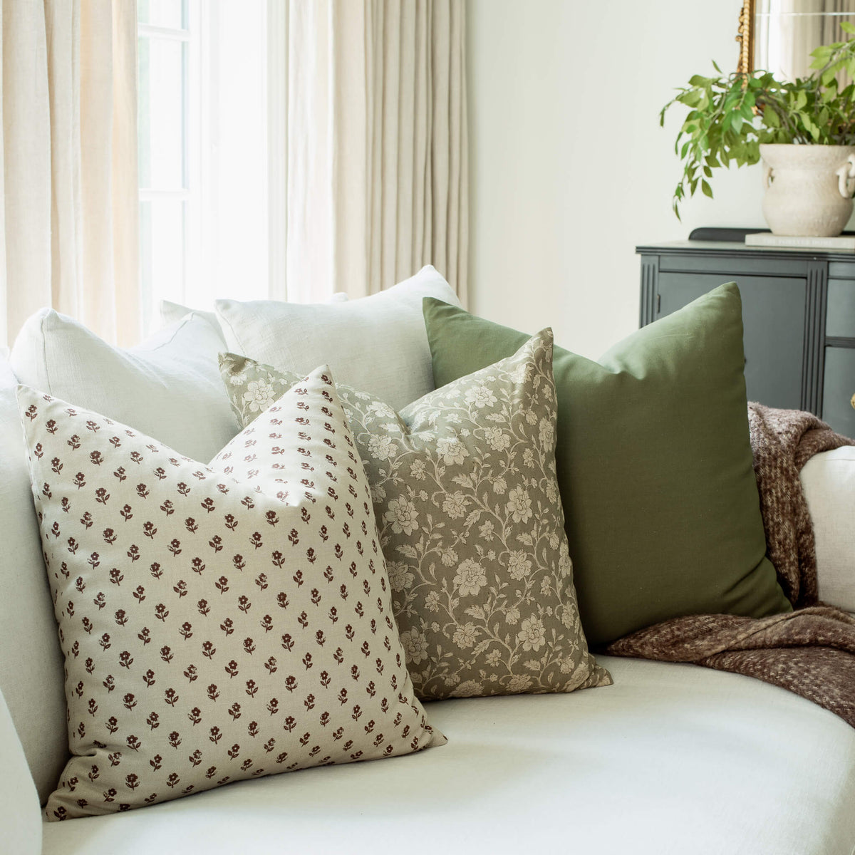 Pippa Brown Floral Pillow Cover