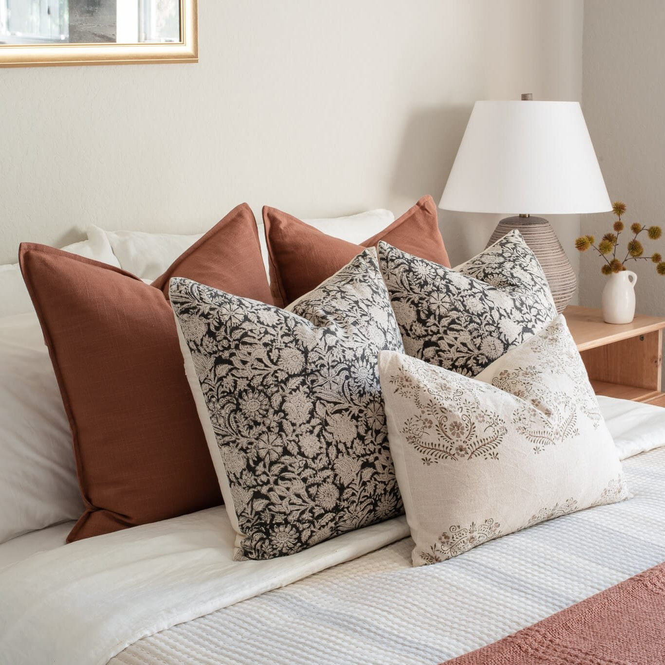 Solid and Floral Pillow Combinations