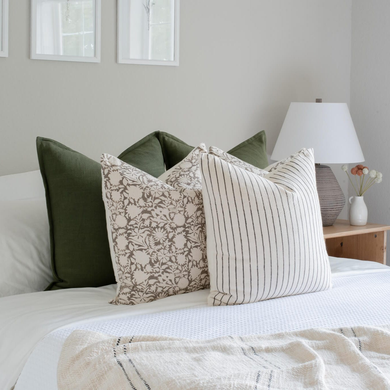 **FLAWED** Gávea Solid Color Pillow Cover | Forest Green