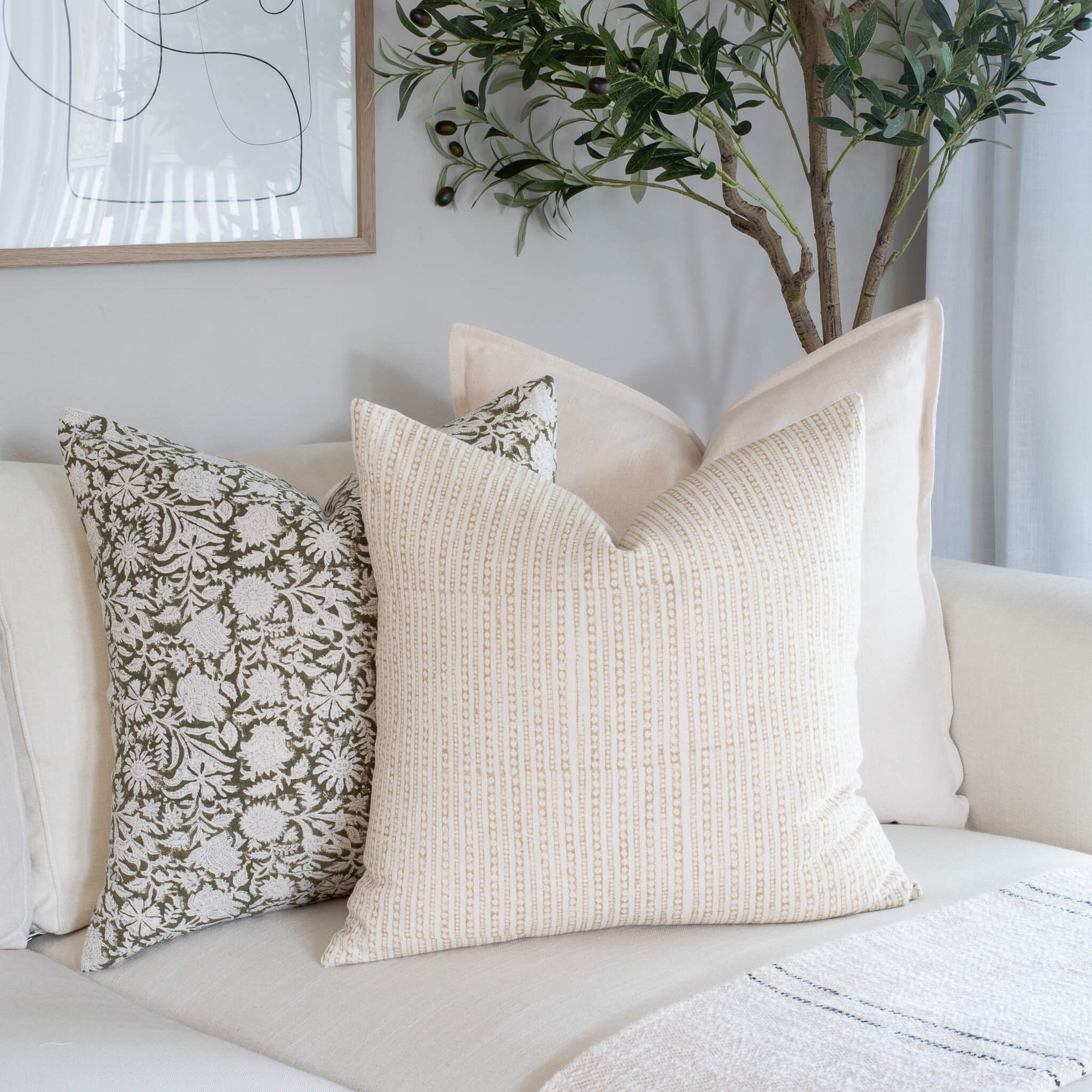 Jardim Floral Block Printed Pillow Cover | Olive - Apartment No.3