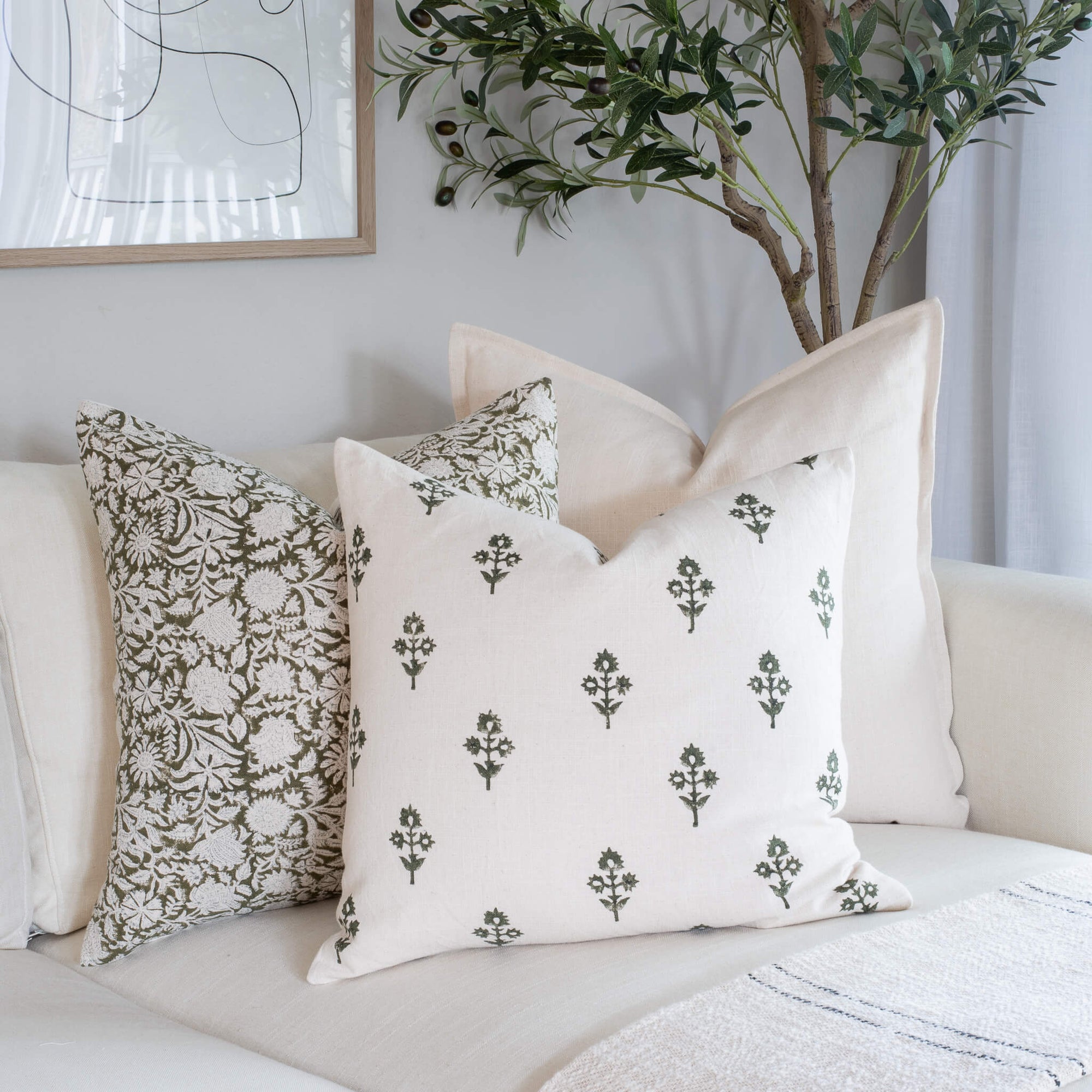 Jardim Floral Block Printed Pillow Cover | Olive - Apartment No.3