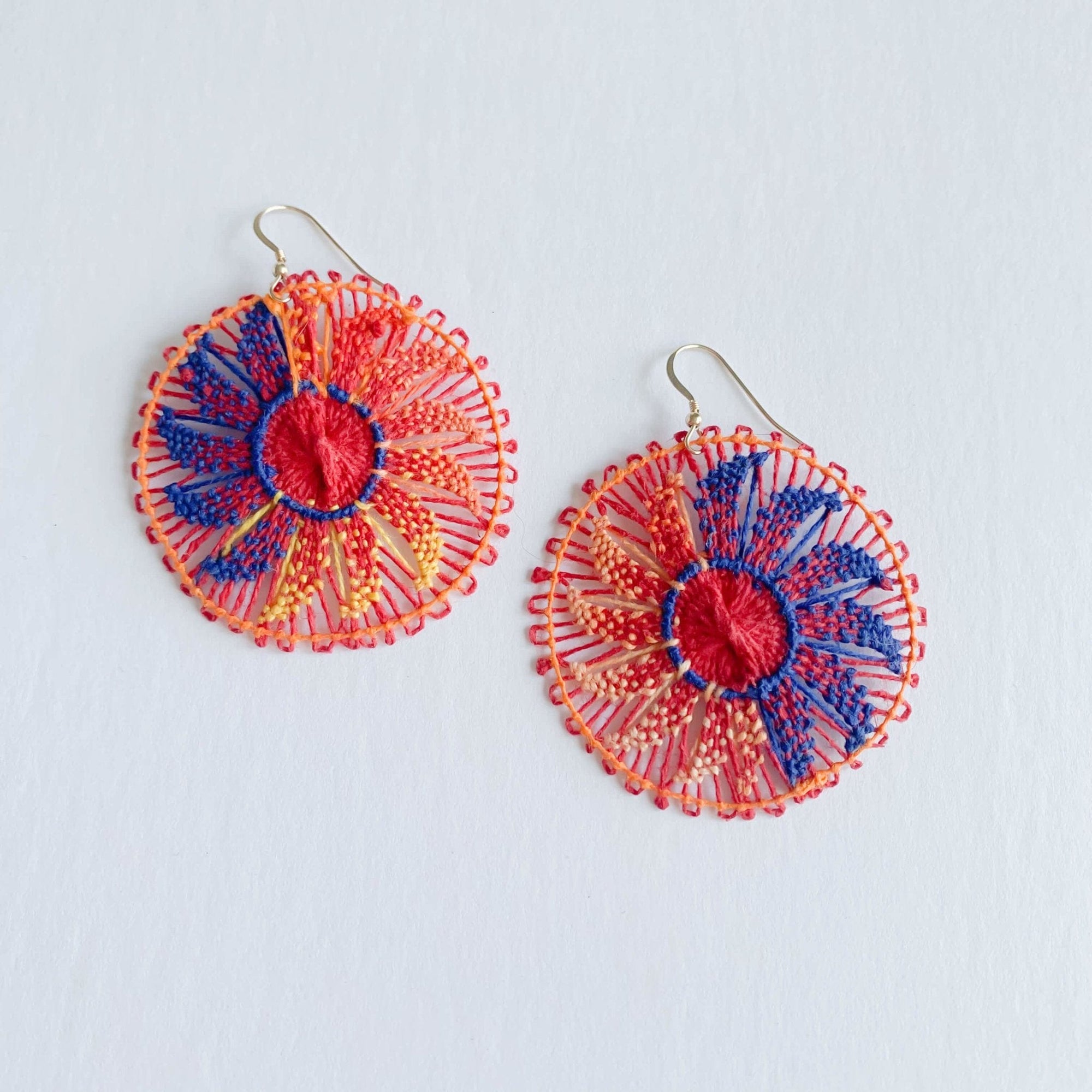 Ñanduti Earrings | Floral Handmade Earrings | Multicolored - Apartment No.3